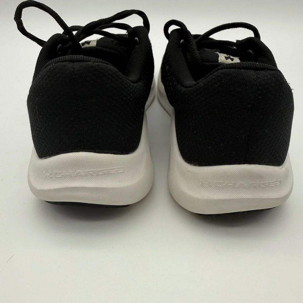 Under Armour Charged Pursuit 3 Running Shoes Black White Size 7Y 3024987-001